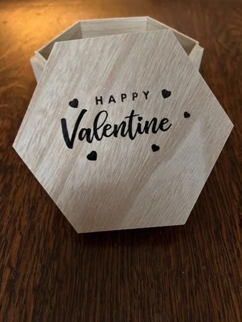 Happy Valentine houten kistje